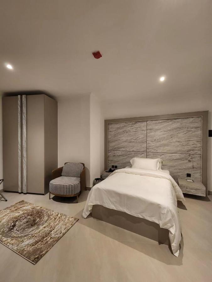 Imperial Suites Hotel Manama Ngoại thất bức ảnh