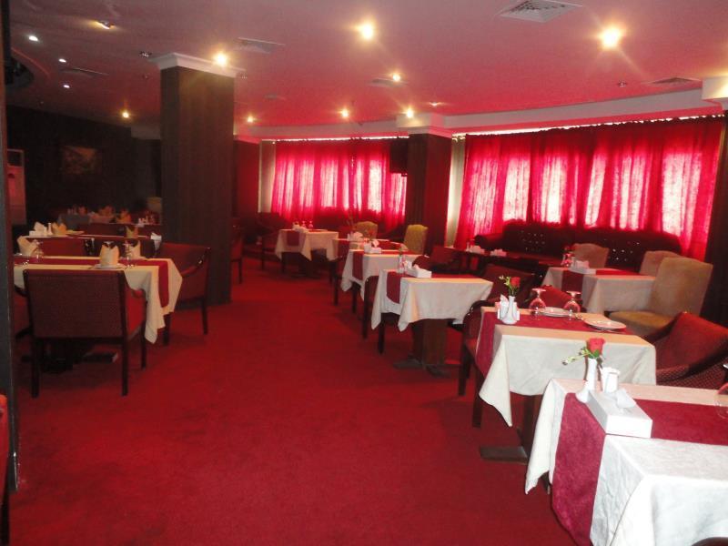 Imperial Suites Hotel Manama Ngoại thất bức ảnh